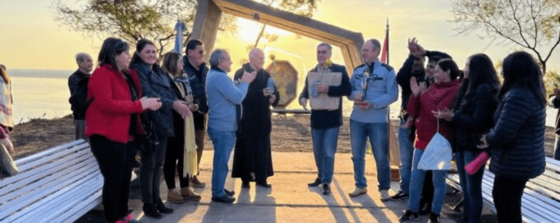 Una nueva ermita frente al Río Paraná