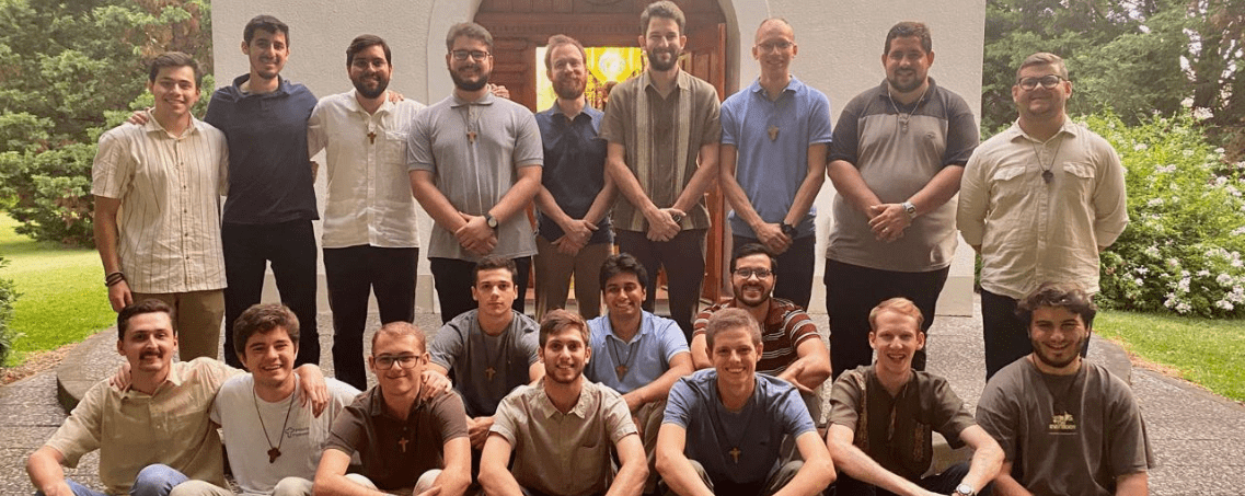 Postulantado Comunitario 2025